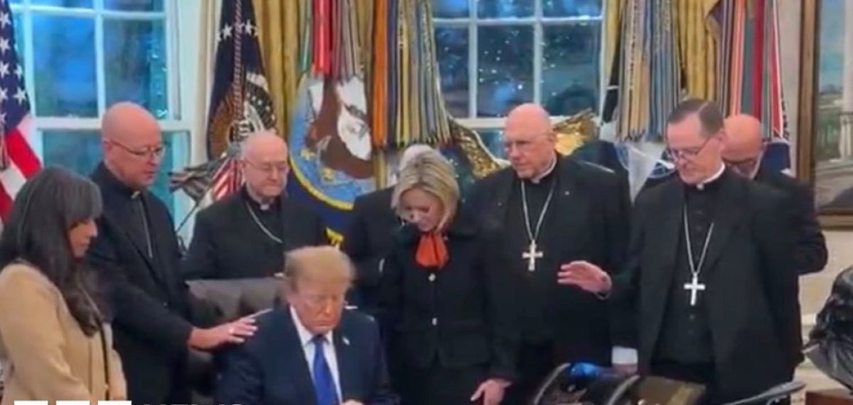 US Catholic Bishops Express Regret After Oval Office Prayer Images Released