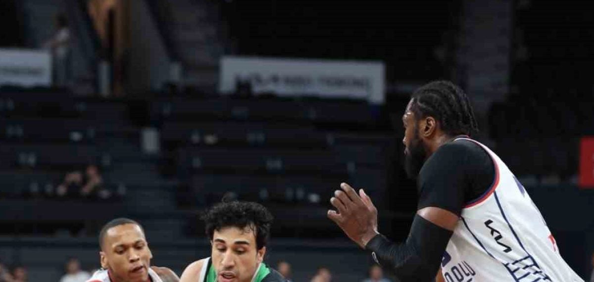 Y. Denizli Basket Cenevre’de Lions de Genve karşısında galibiyet arıyor
