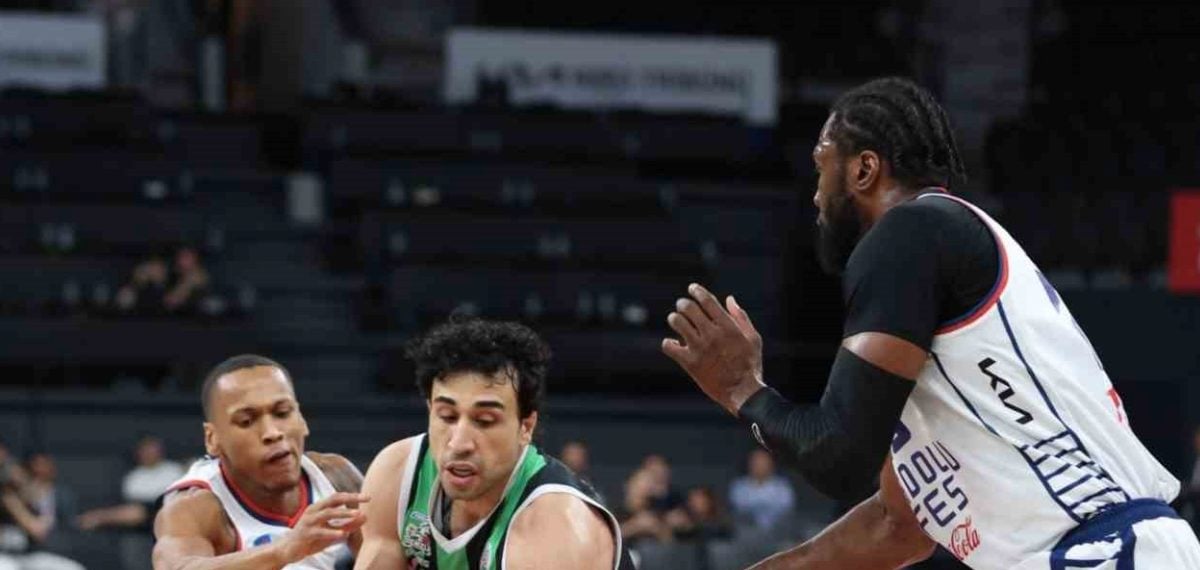 Y. Denizli Basket Lizbon’da SL Benfica karşısında galibiyet peşinde