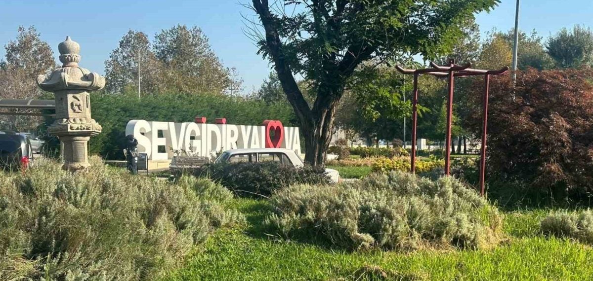 Yalova’da 37 yıllık Japon Barış Çanı çalındı ve hurdacıya satıldığı iddia edildi