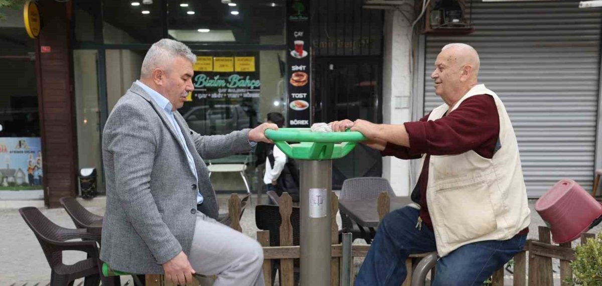 Yarhasanlar Mahallesi parkına yerleştirilen spor aletleri vatandaşların hizmetine sunuldu