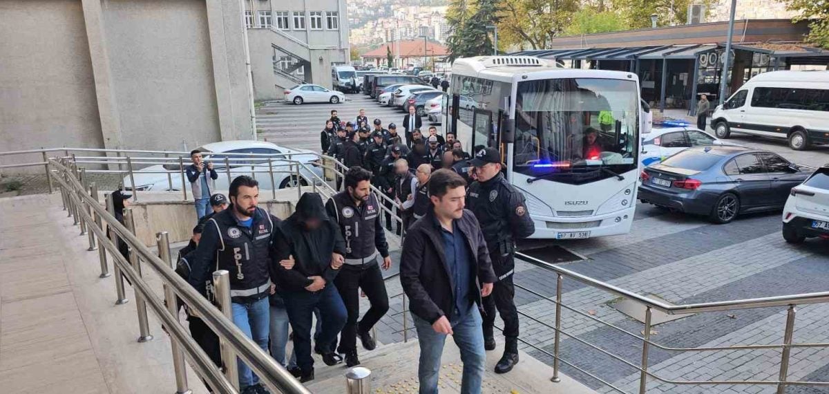 Zonguldak’taki rüşvet soruşturmasında 4 tutuklama 8 adli kontrol